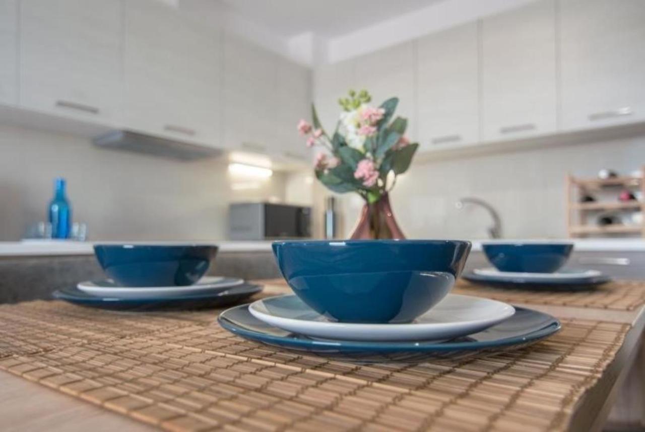 New Spacious Apartment Located In Piræus Eksteriør billede