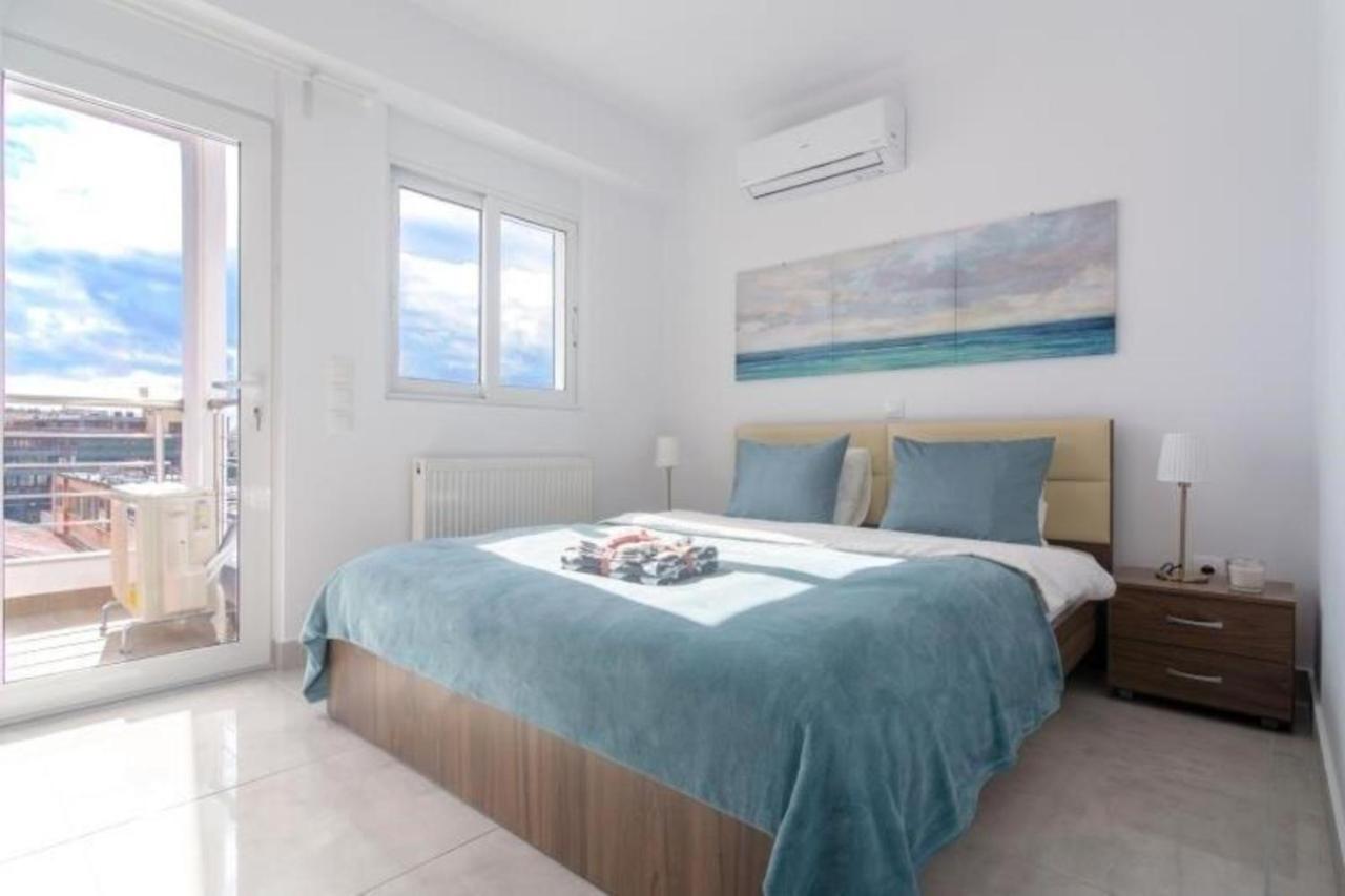 New Spacious Apartment Located In Piræus Eksteriør billede