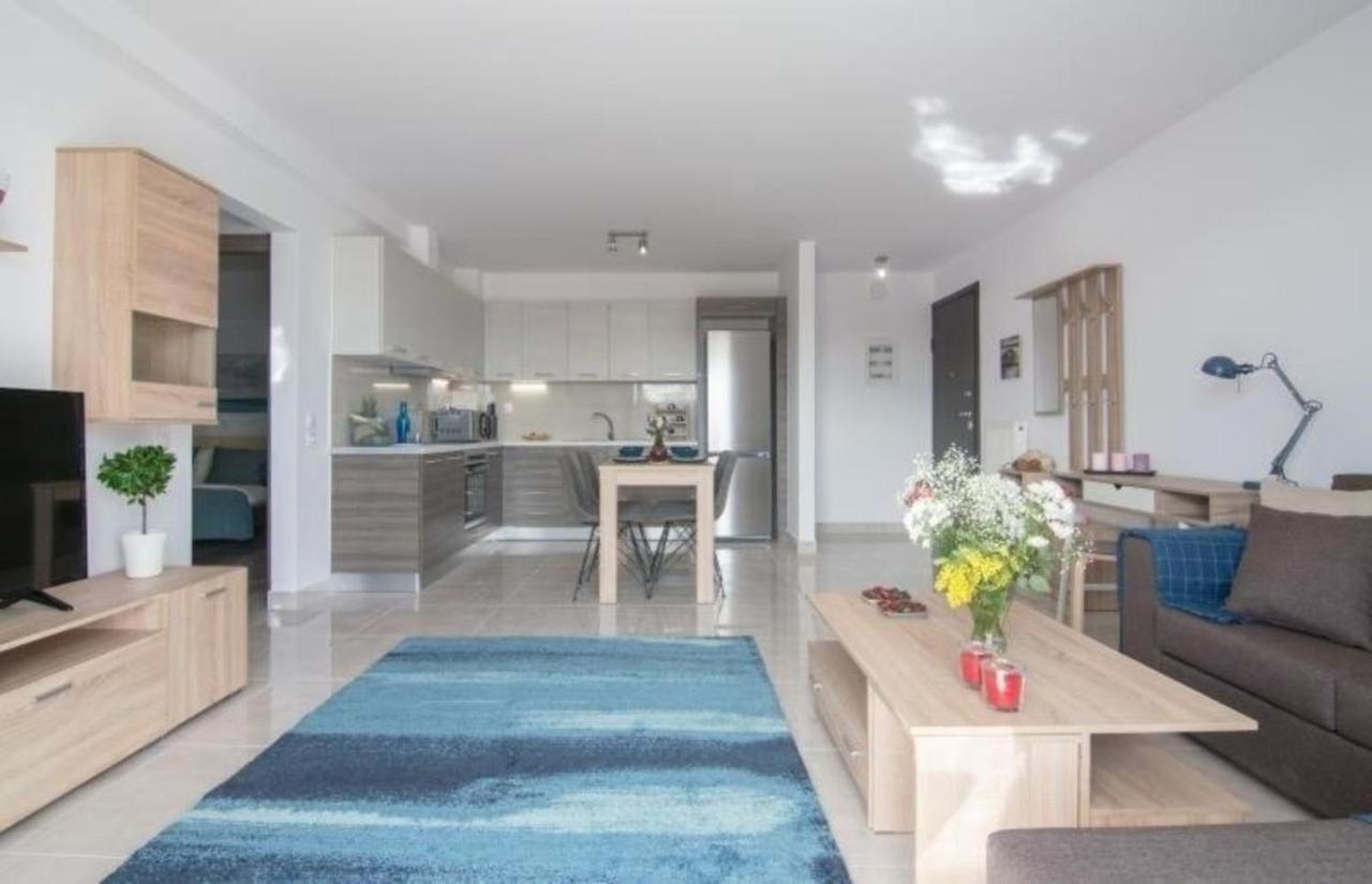 New Spacious Apartment Located In Piræus Eksteriør billede